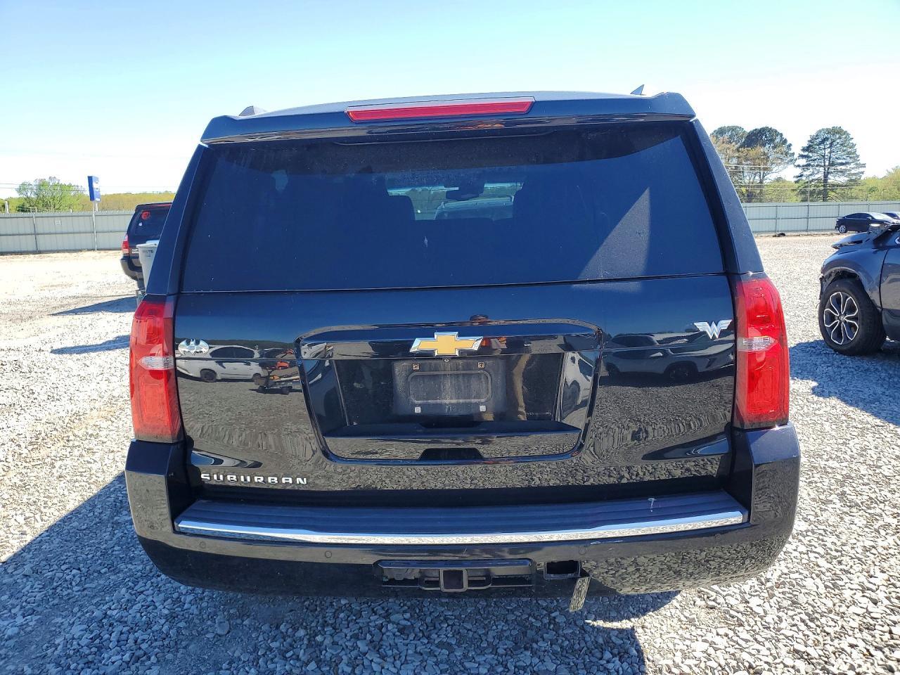 2016 CHEVROLET Suburban