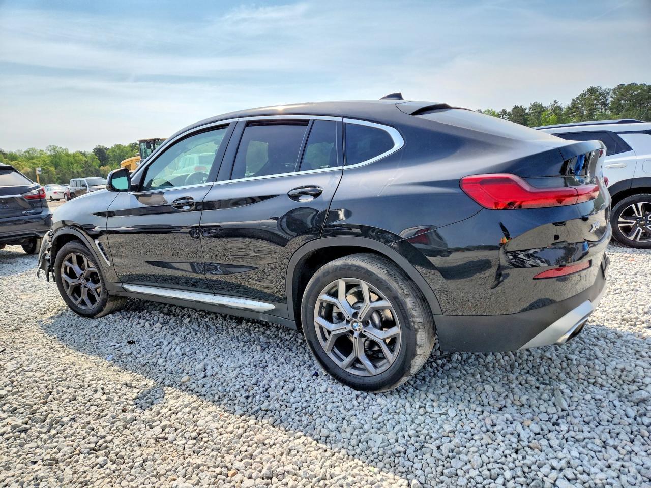 2023 BMW X4