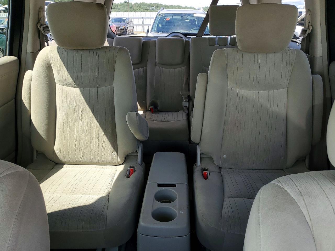 2012 NISSAN Quest