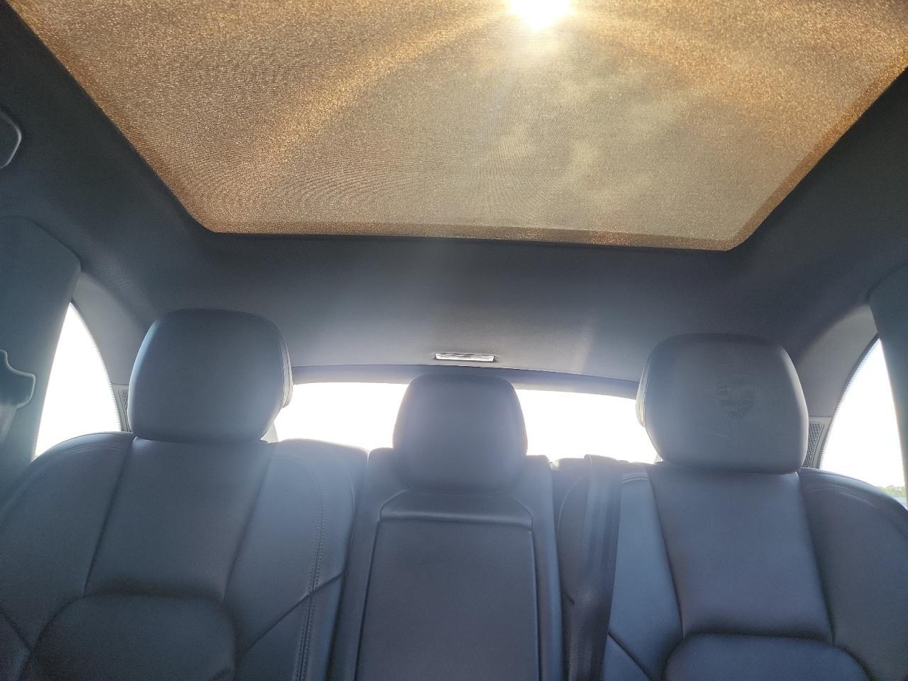 2017 PORSCHE CAYENNE
