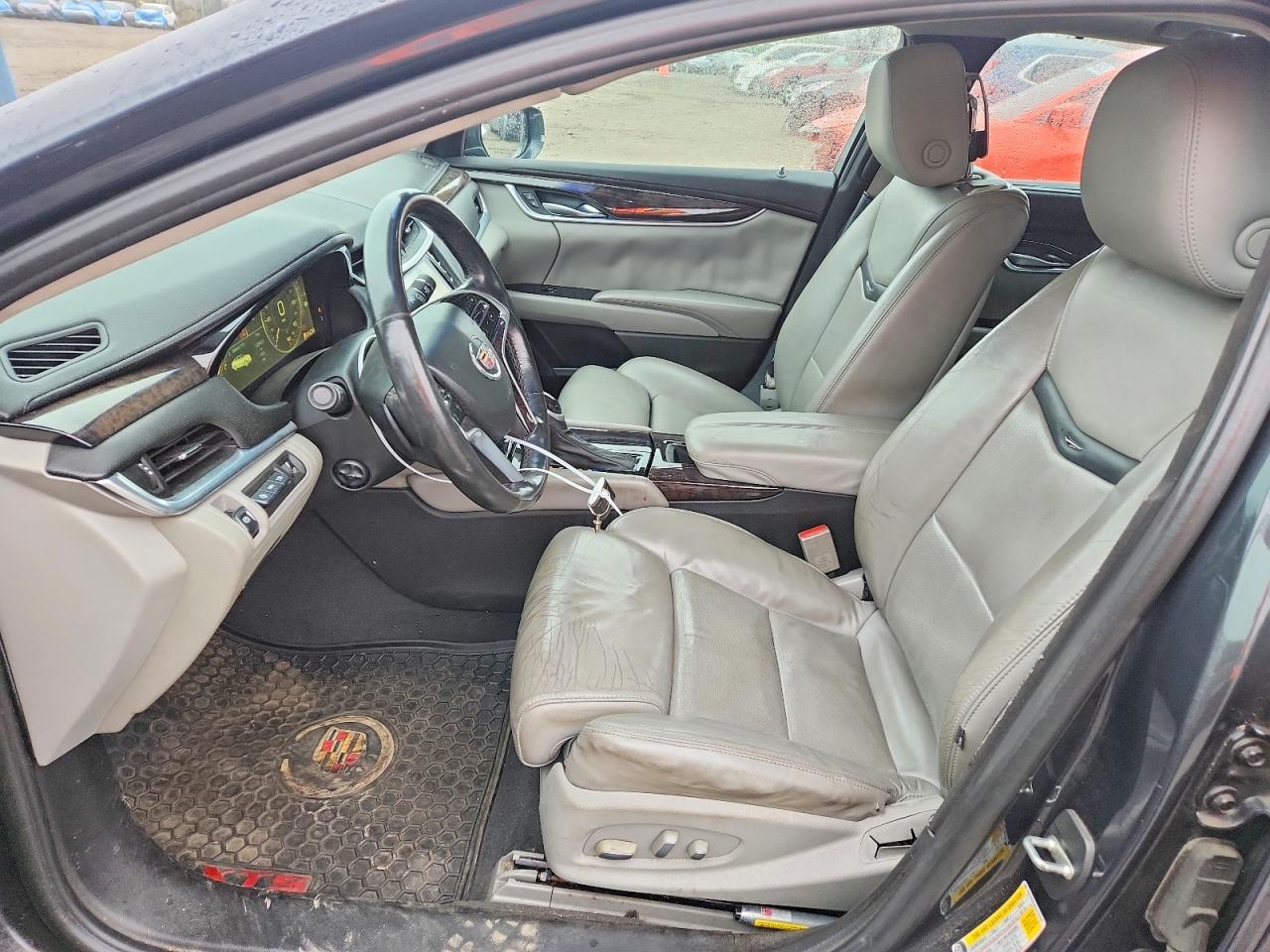 2013 CADILLAC XTS