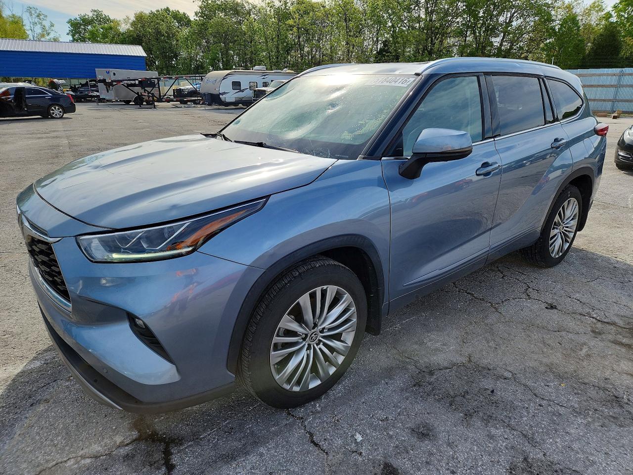 2022 TOYOTA HIGHLANDER