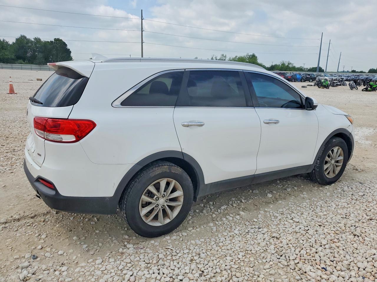 2017 KIA SORENTO