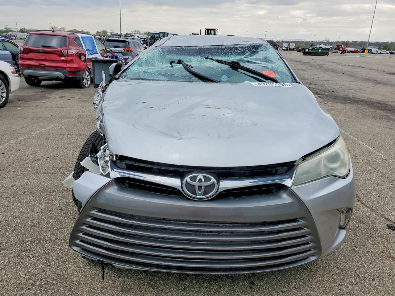 2016 TOYOTA CAMRY