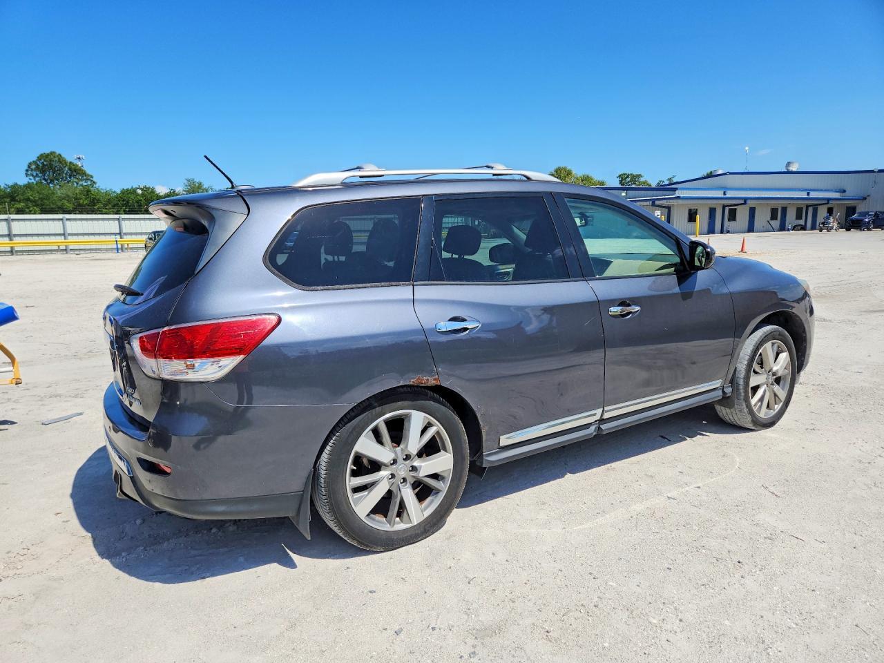 2013 NISSAN PATHFINDER