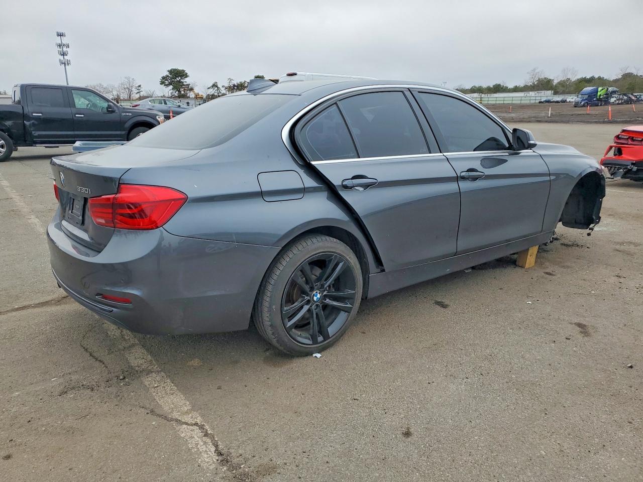 2018 BMW 3 SERIES