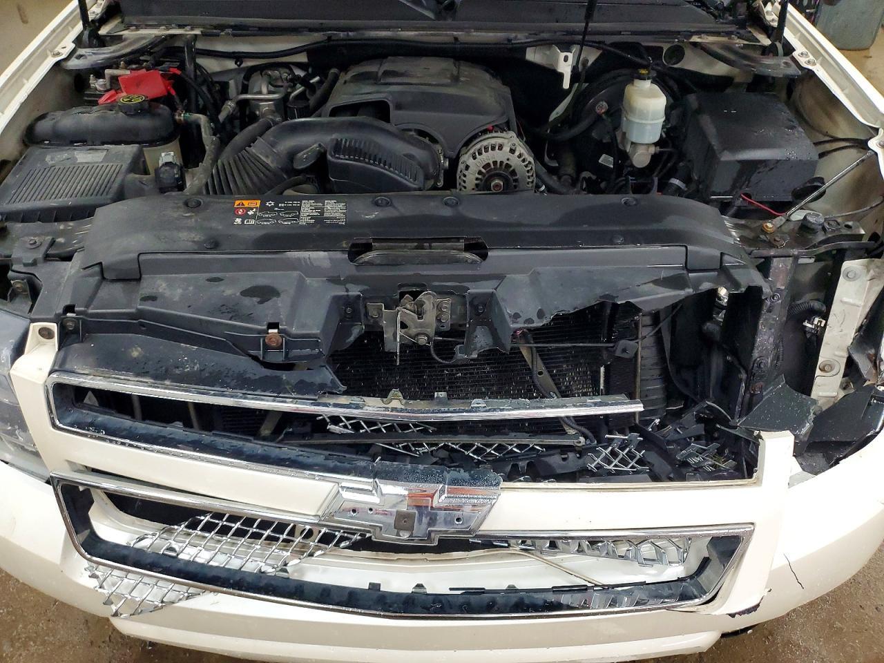 2014 CHEVROLET Suburban