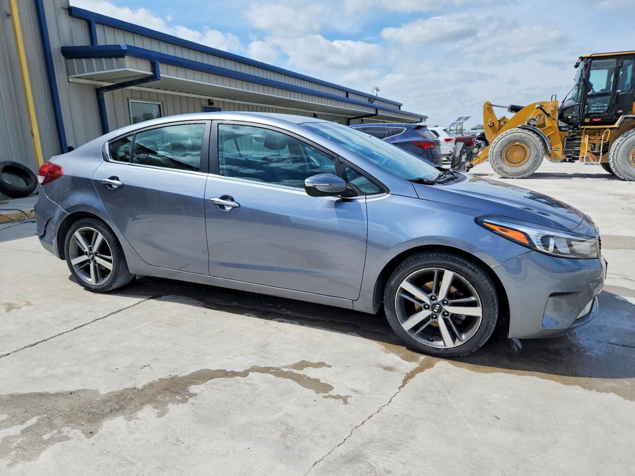 2017 KIA FORTE