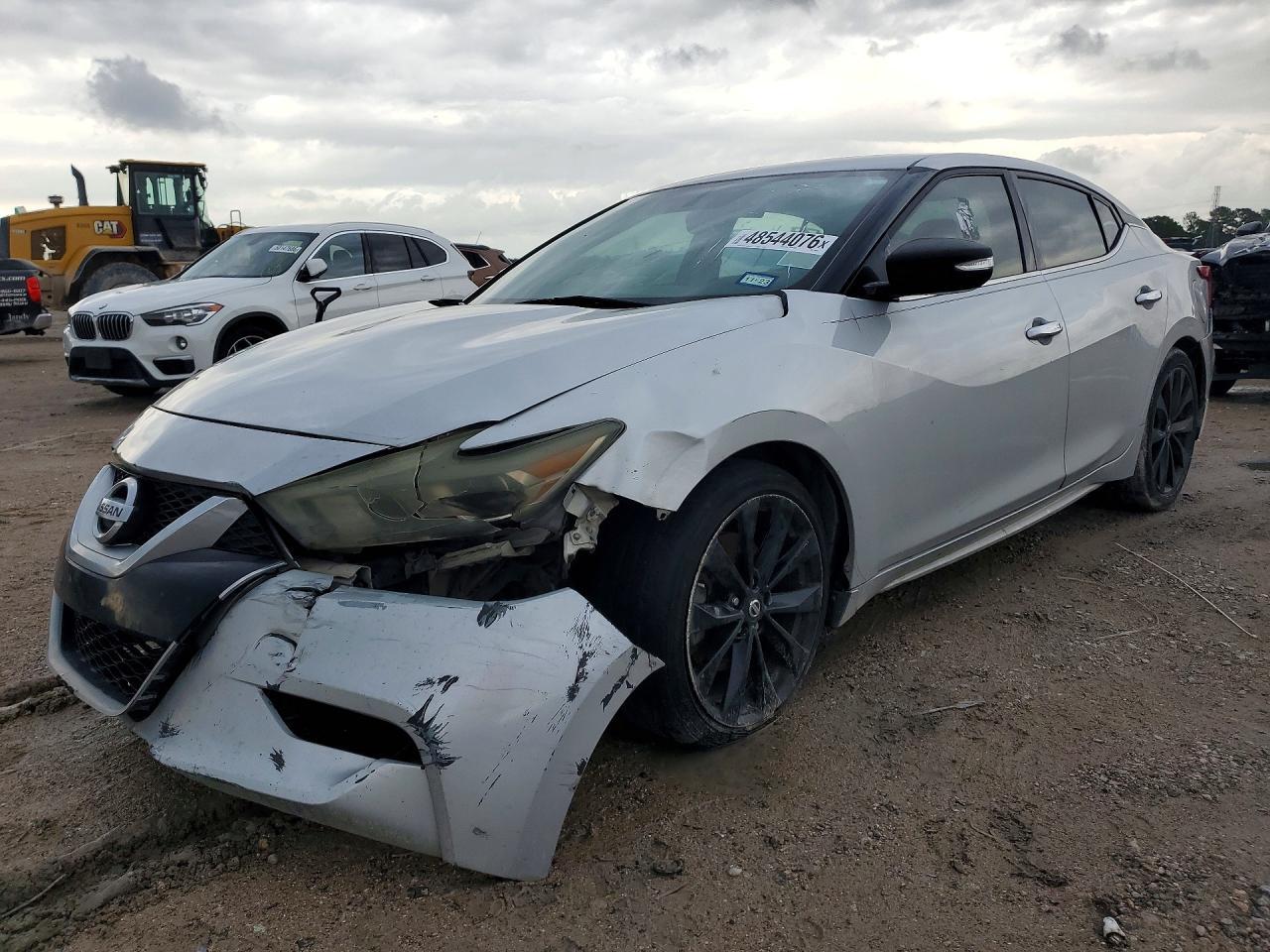 2017 NISSAN Maxima