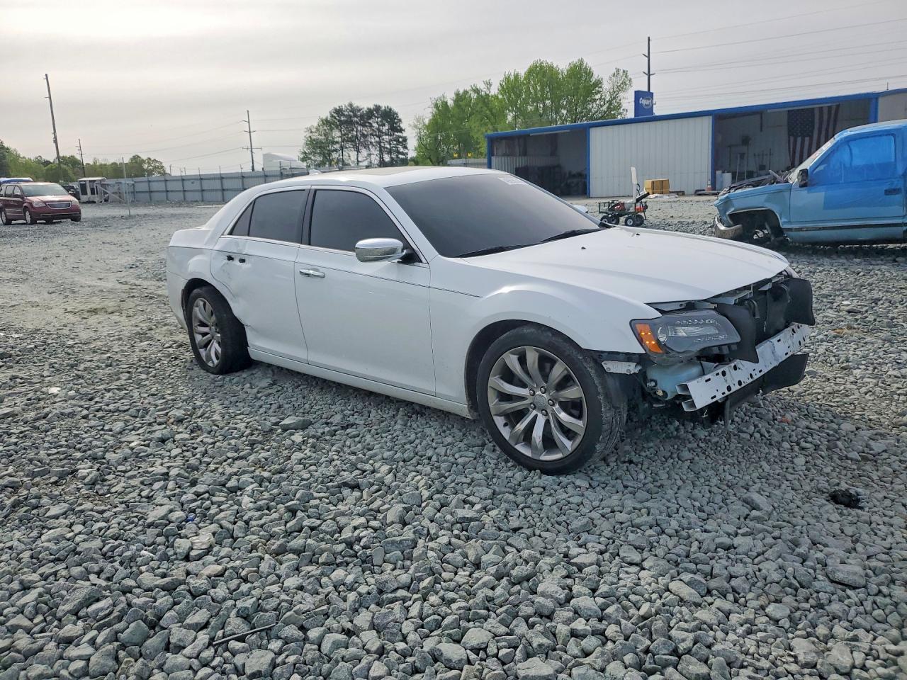 2016 CHRYSLER 300