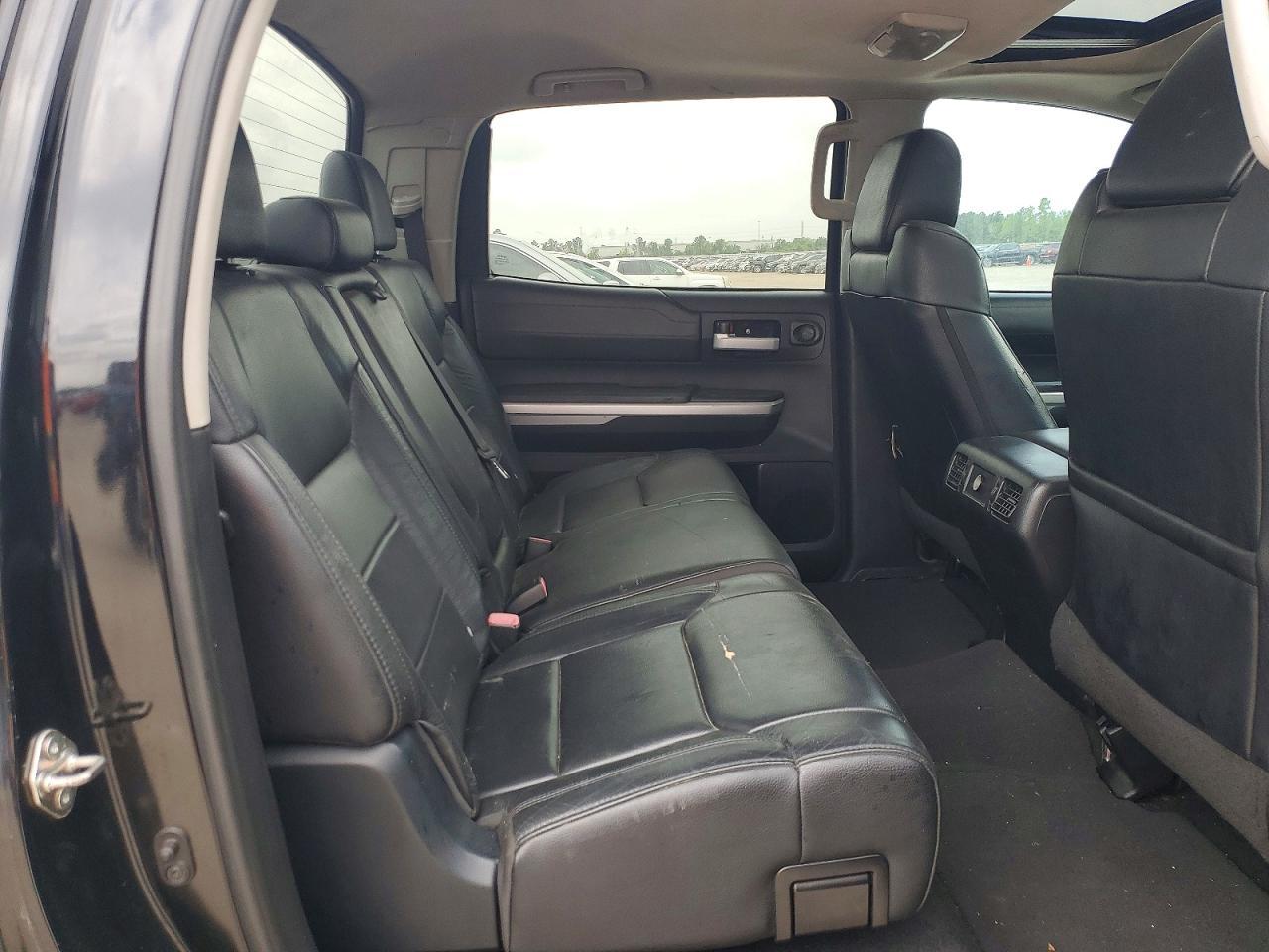 2016 TOYOTA TUNDRA