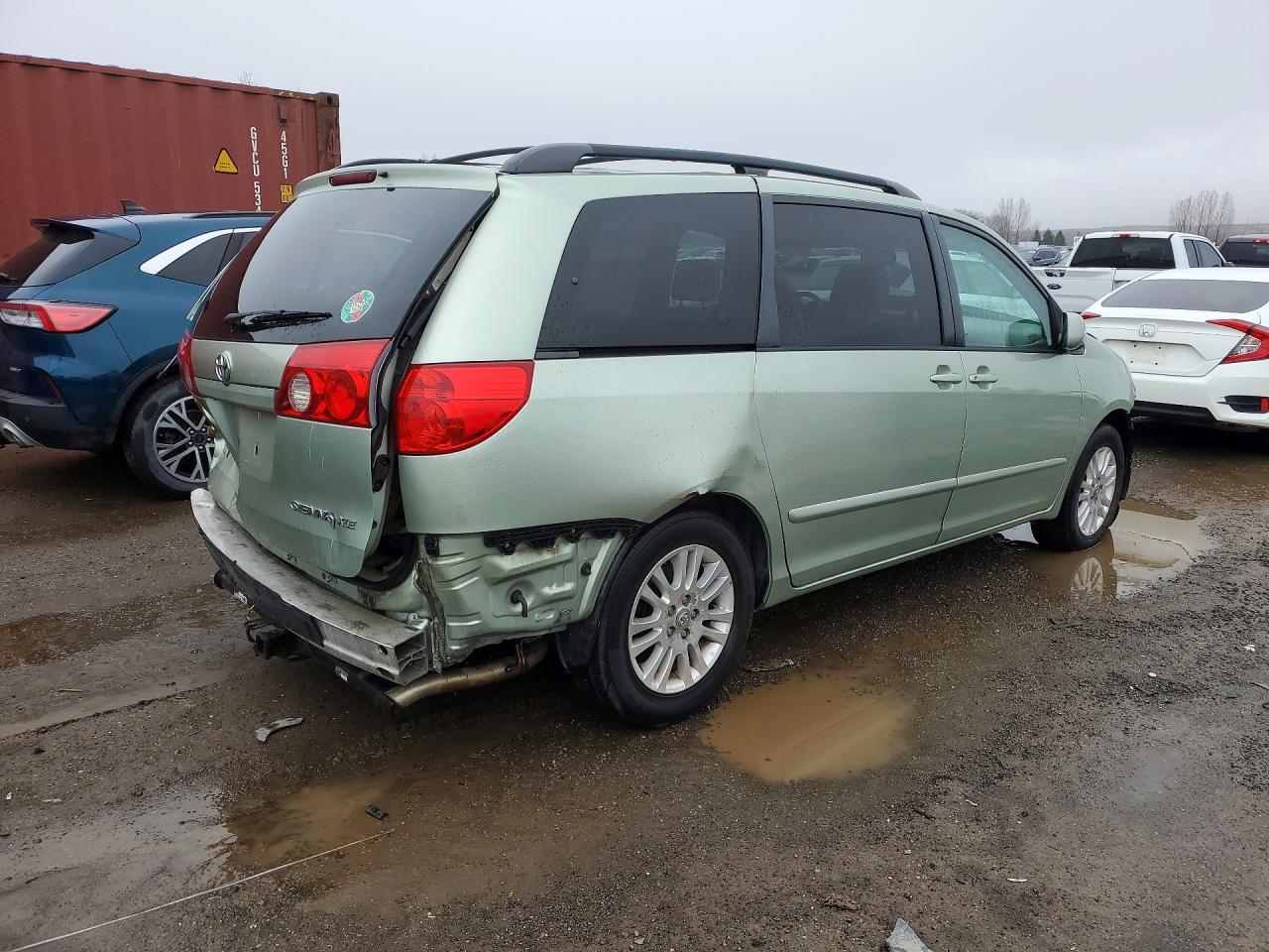 2007 TOYOTA SIENNA