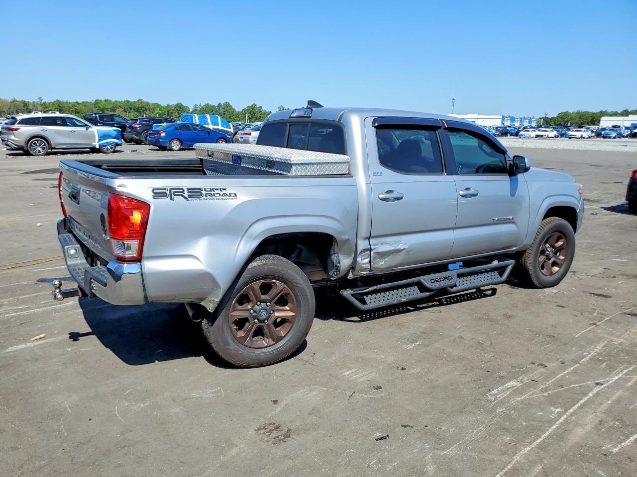 2016 TOYOTA TACOMA