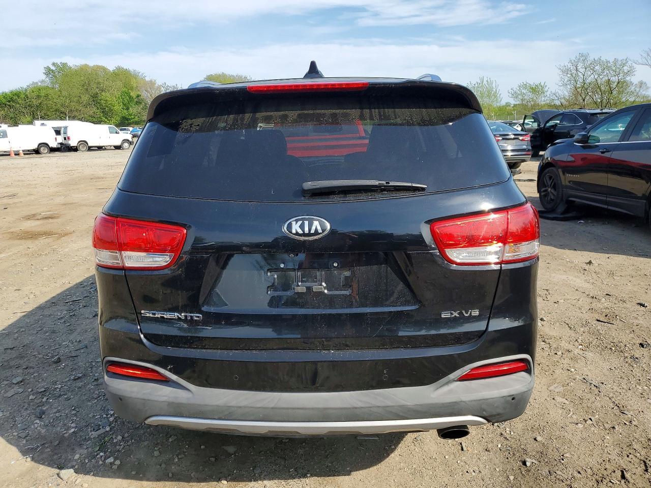 2016 KIA SORENTO