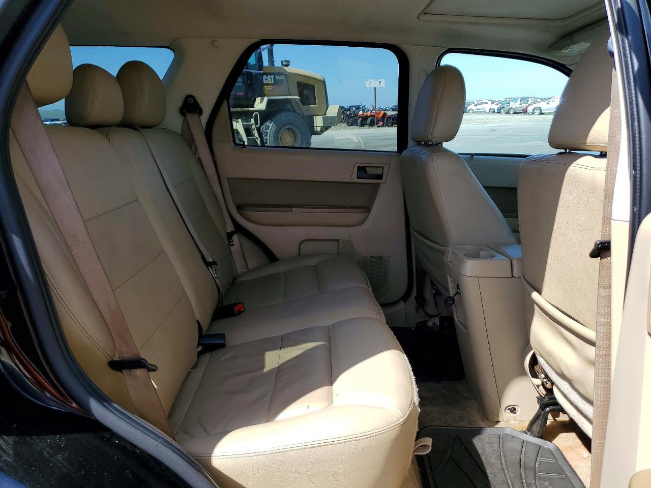 2010 FORD ESCAPE