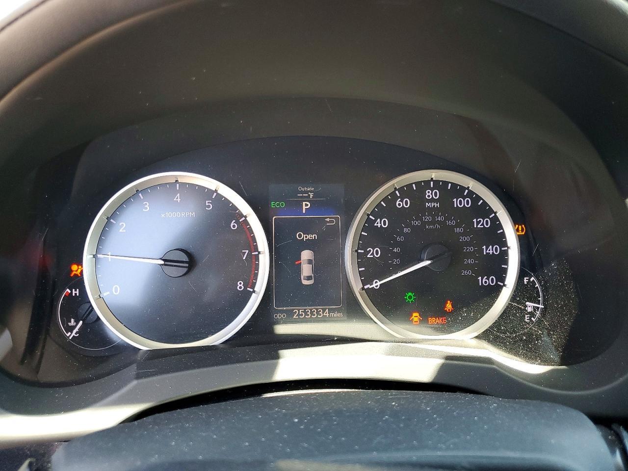 2016 LEXUS IS 200t