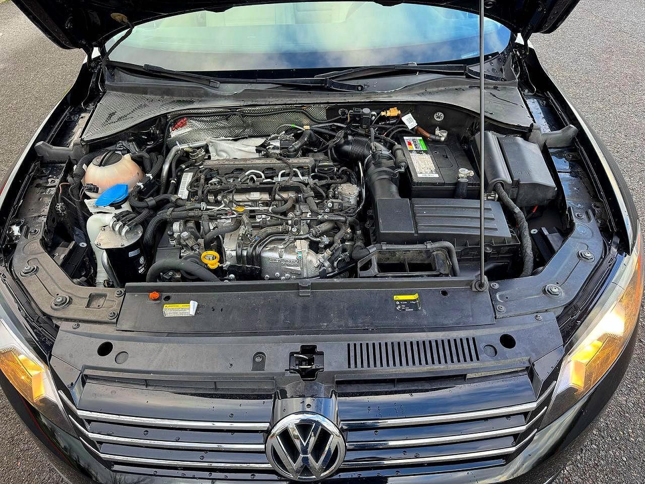 2015 VOLKSWAGEN Passat