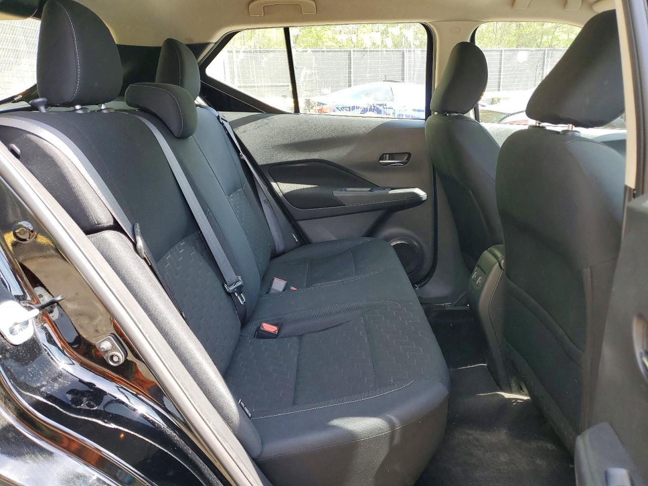 2023 NISSAN KICKS