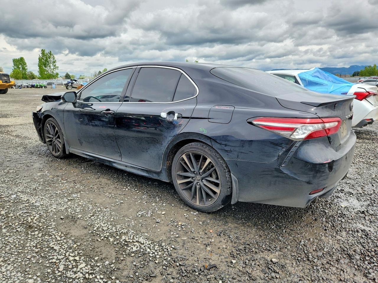 2018 TOYOTA CAMRY