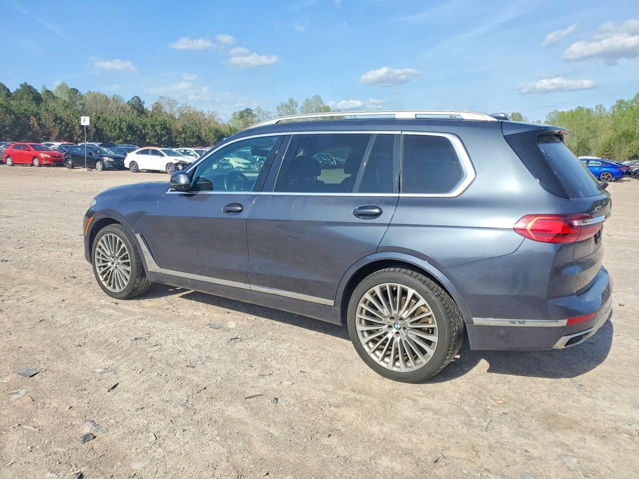 2019 BMW X7