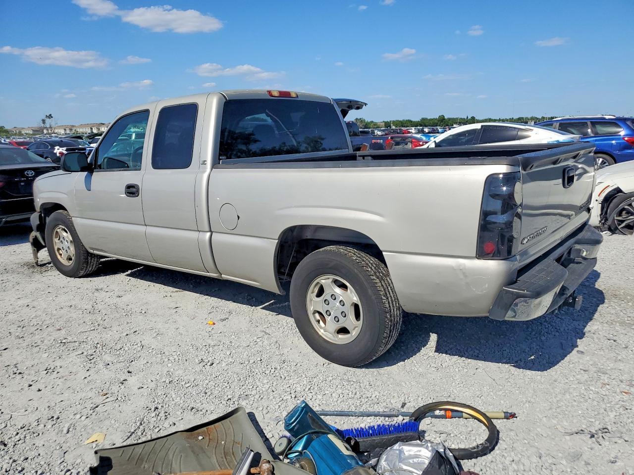 2004 CHEVROLET Silverado