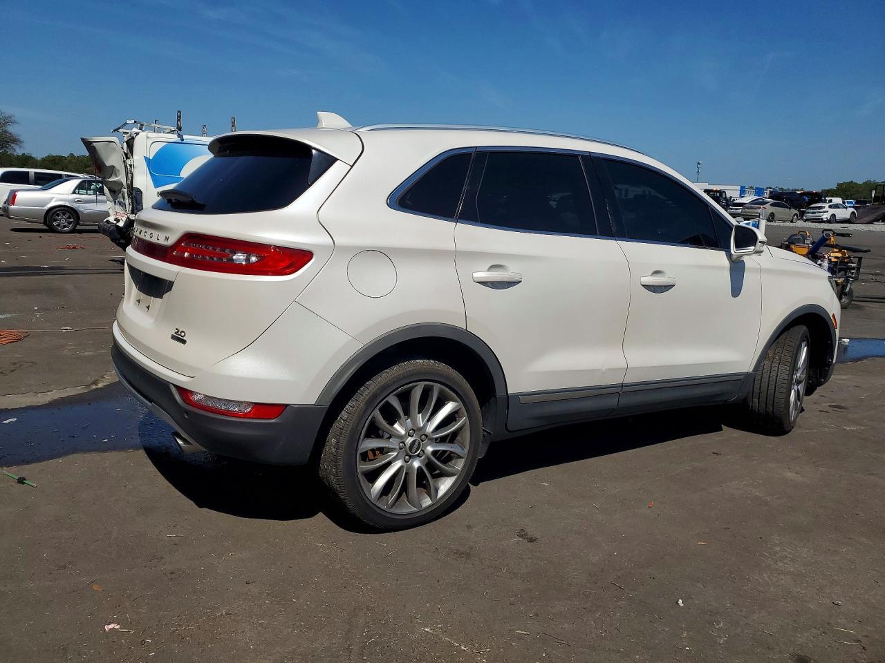 2016 LINCOLN MKC