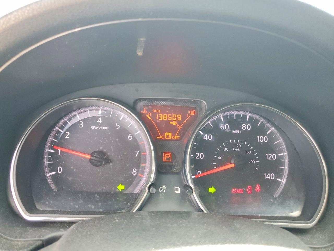 2013 NISSAN VERSA