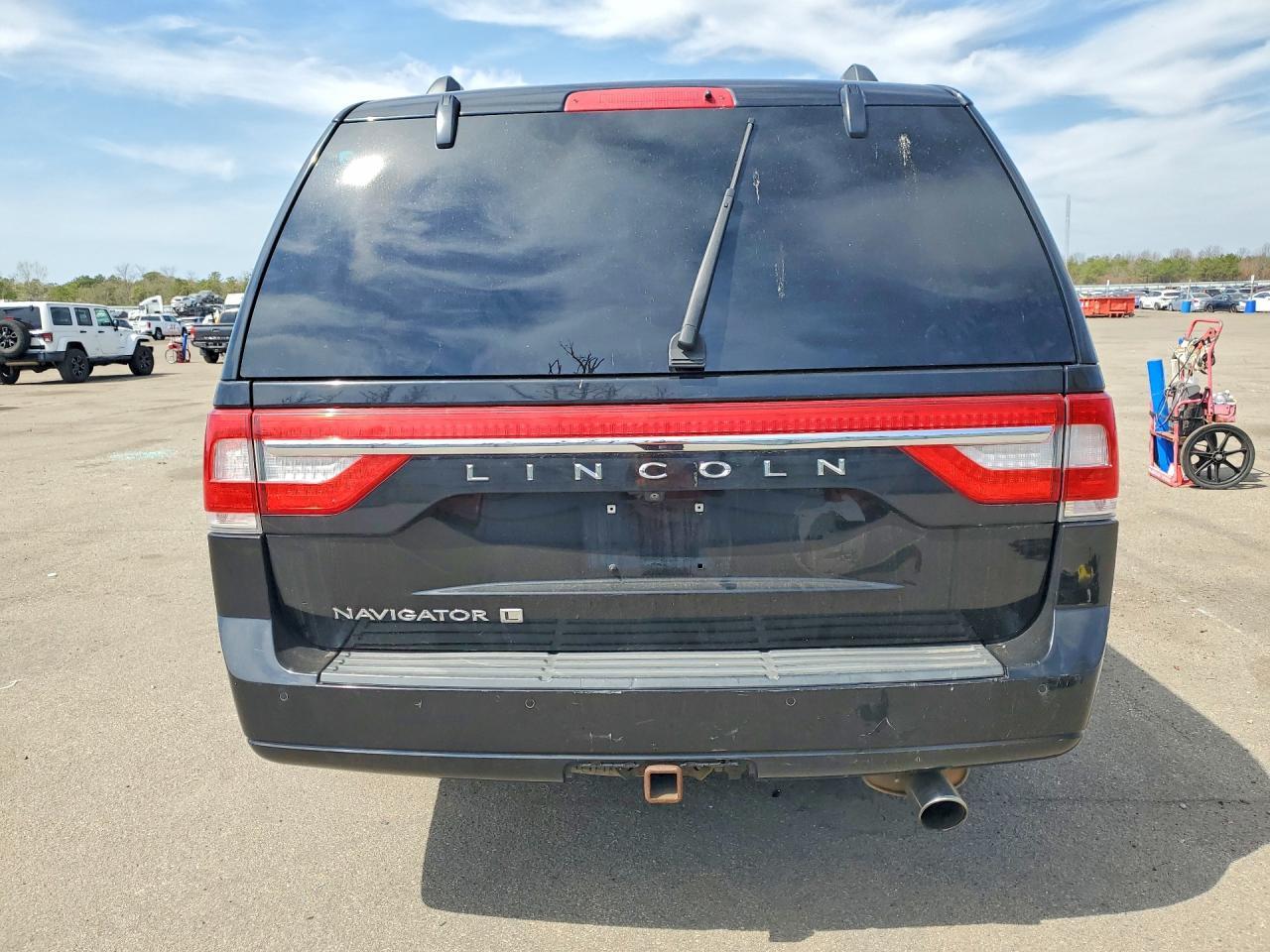 2017 LINCOLN Navigator