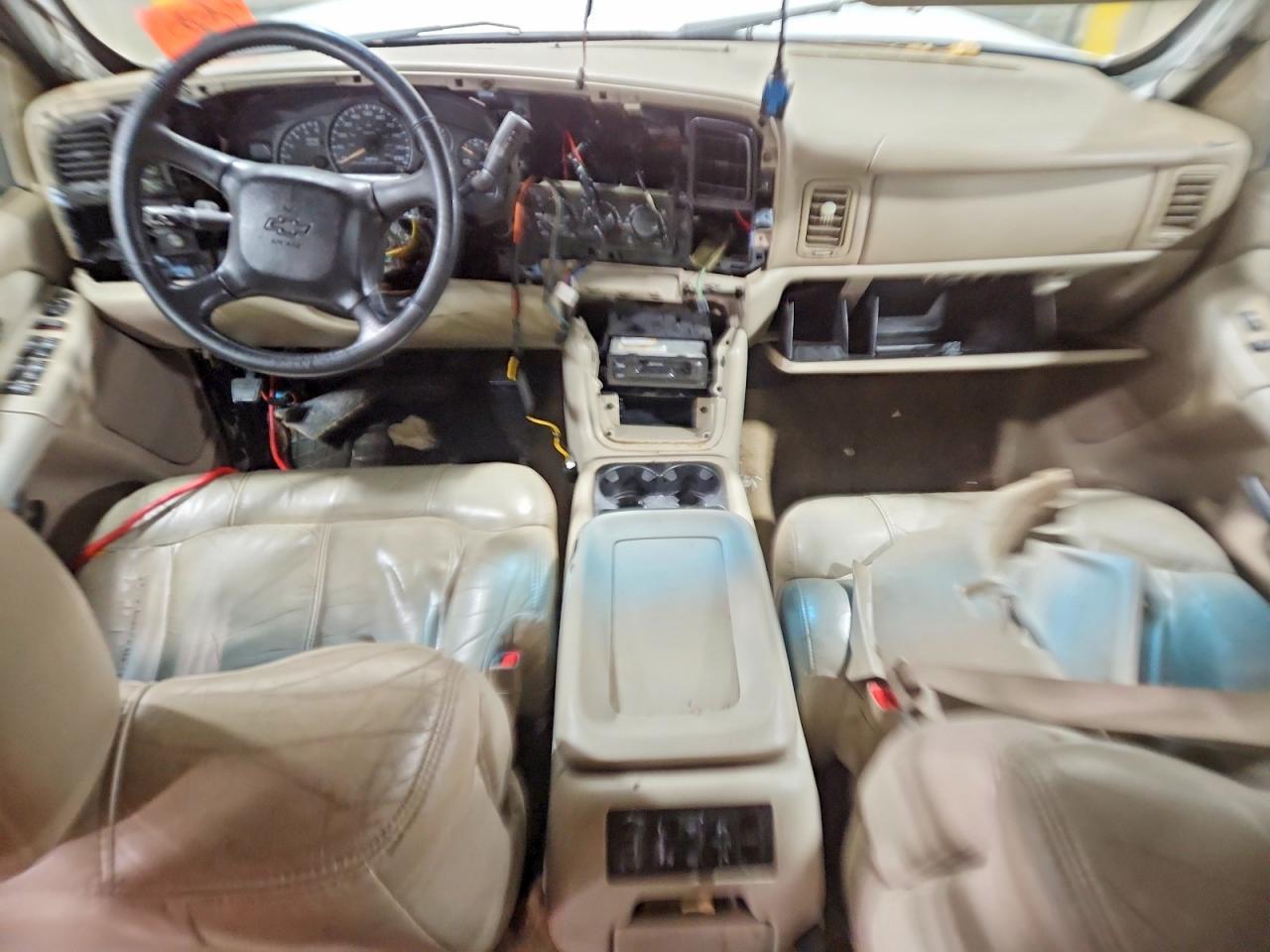 2002 CHEVROLET Suburban