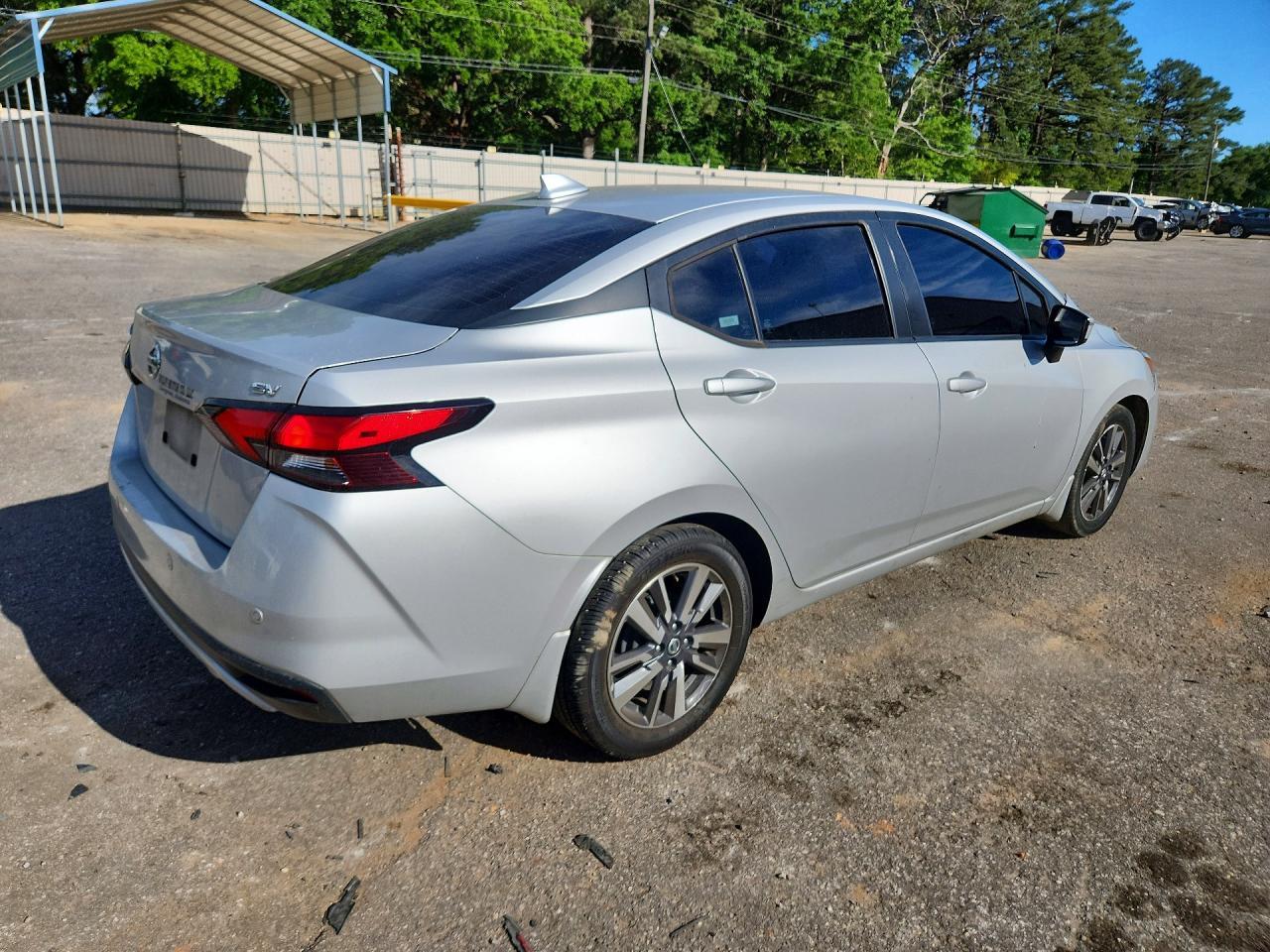 2020 NISSAN VERSA