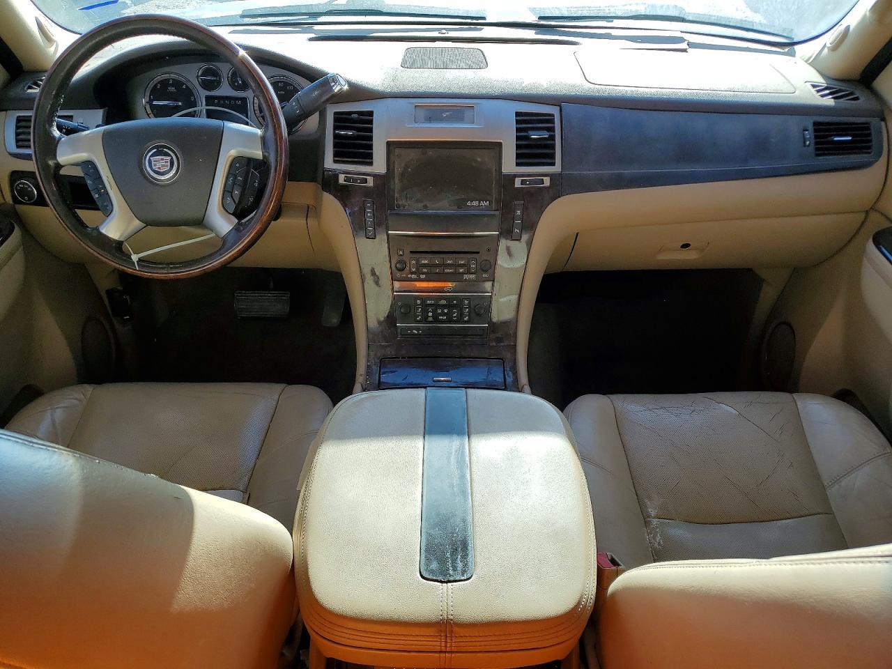 2011 CADILLAC Escalade ESV