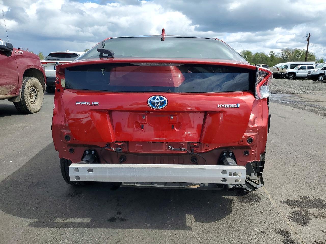 2017 TOYOTA PRIUS