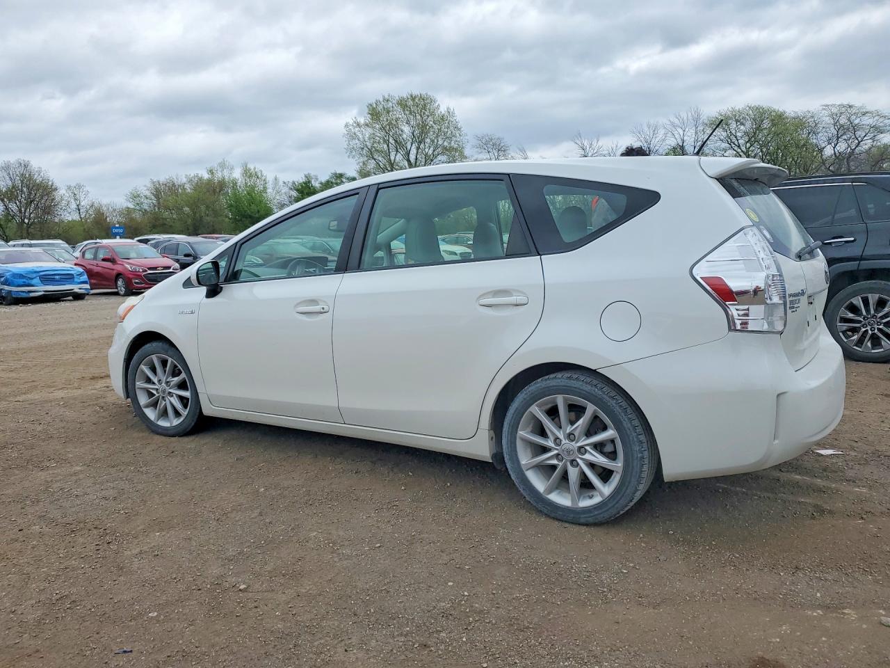 2012 TOYOTA PRIUS V