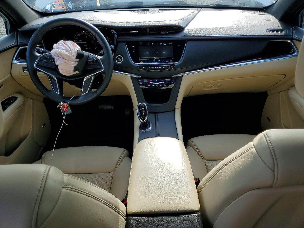 2018 CADILLAC XT5