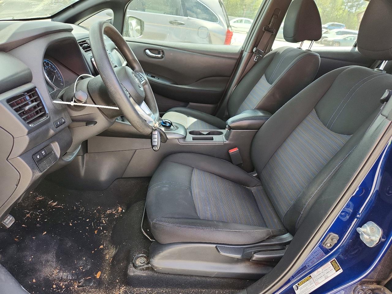 2018 NISSAN LEAF