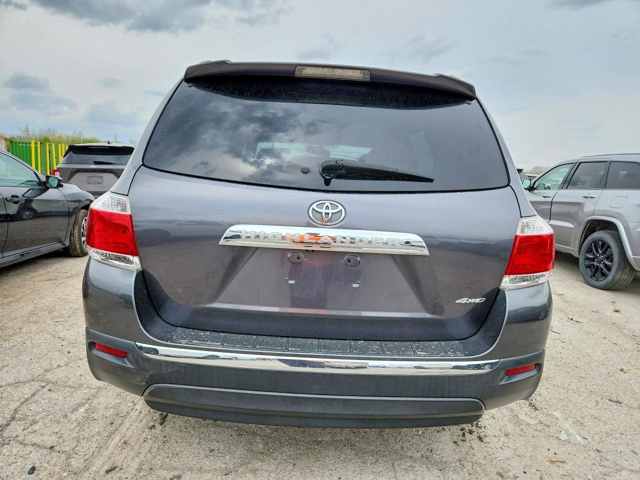 2013 TOYOTA HIGHLANDER