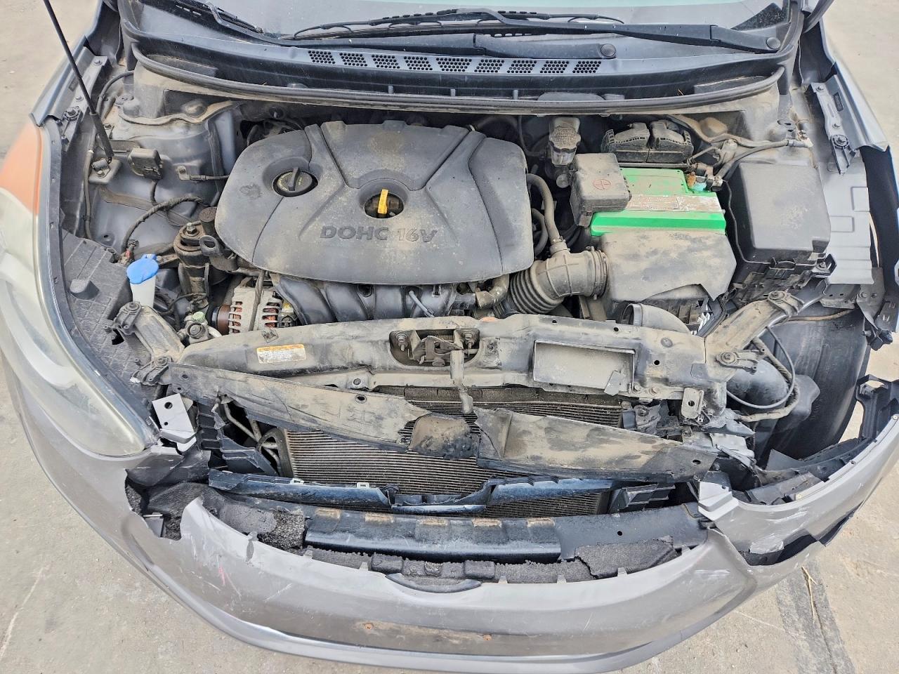 2012 HYUNDAI ELANTRA