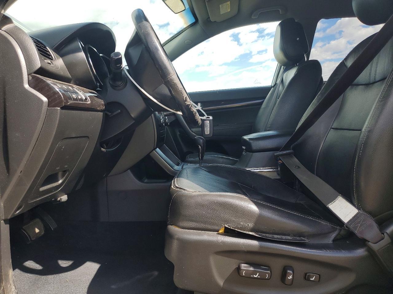 2011 KIA SORENTO