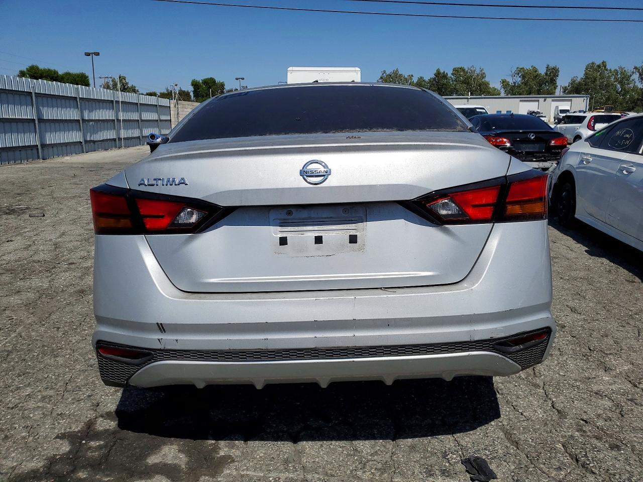 2022 NISSAN ALTIMA