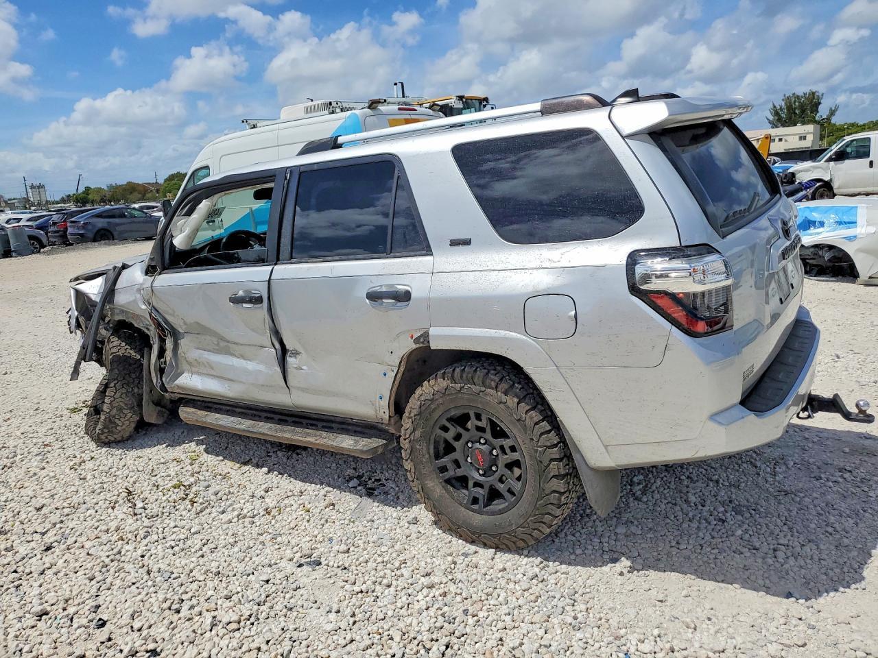 2022 TOYOTA 4Runner