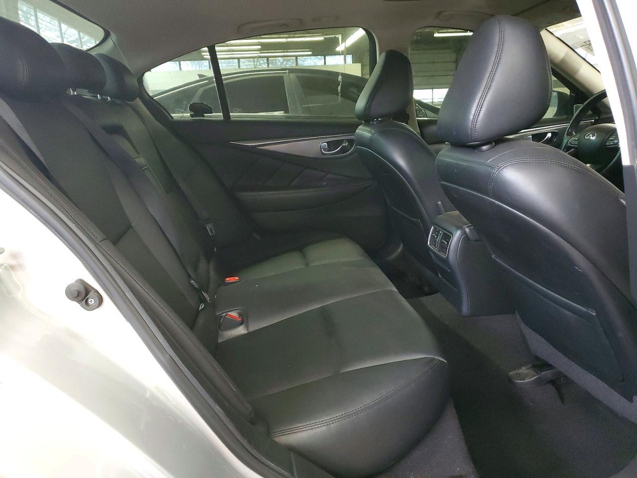 2017 INFINITI Q50