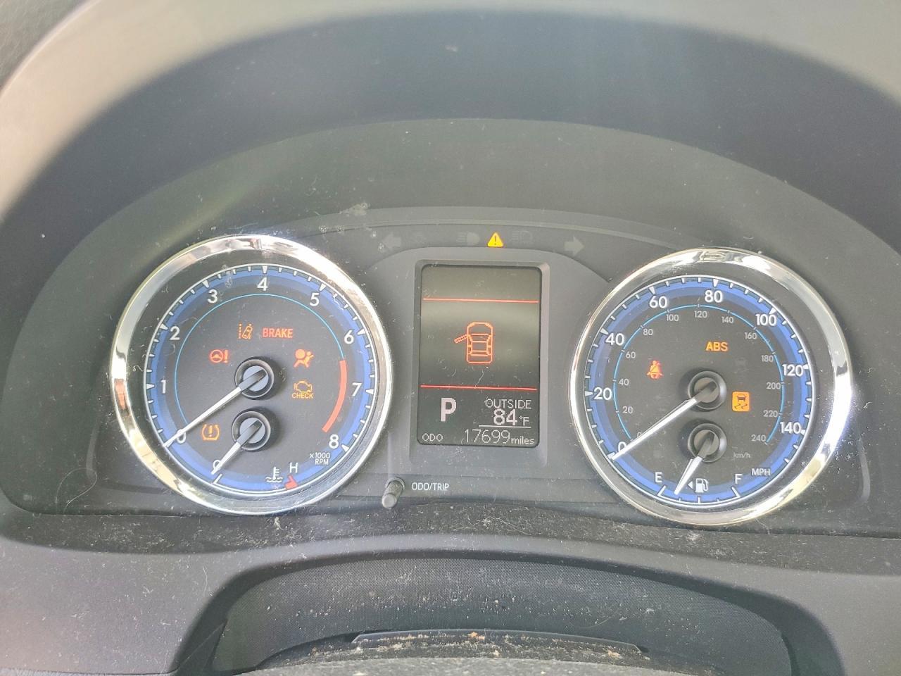 2018 TOYOTA COROLLA