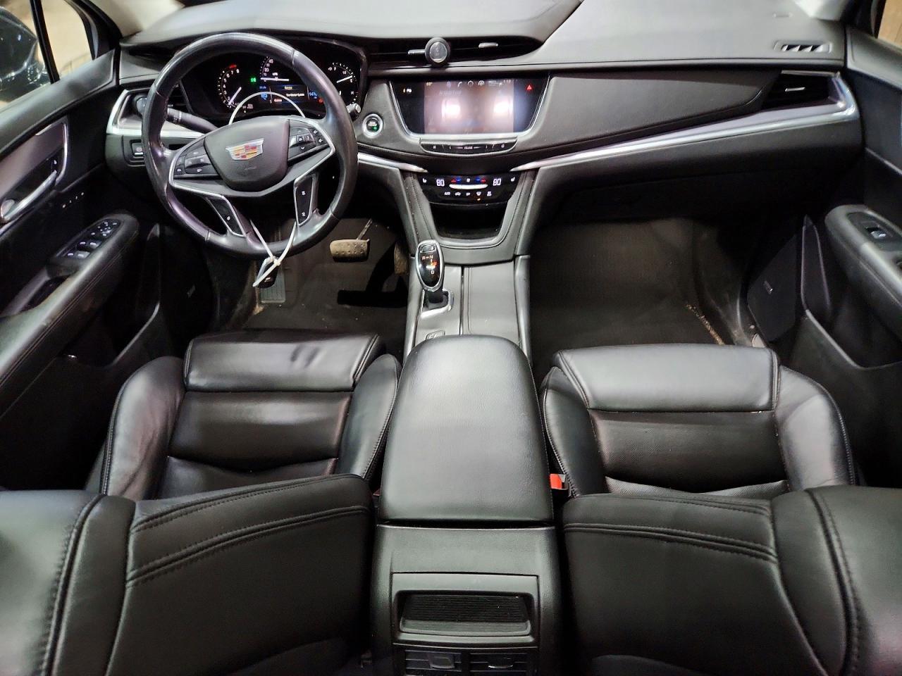 2017 CADILLAC XT5