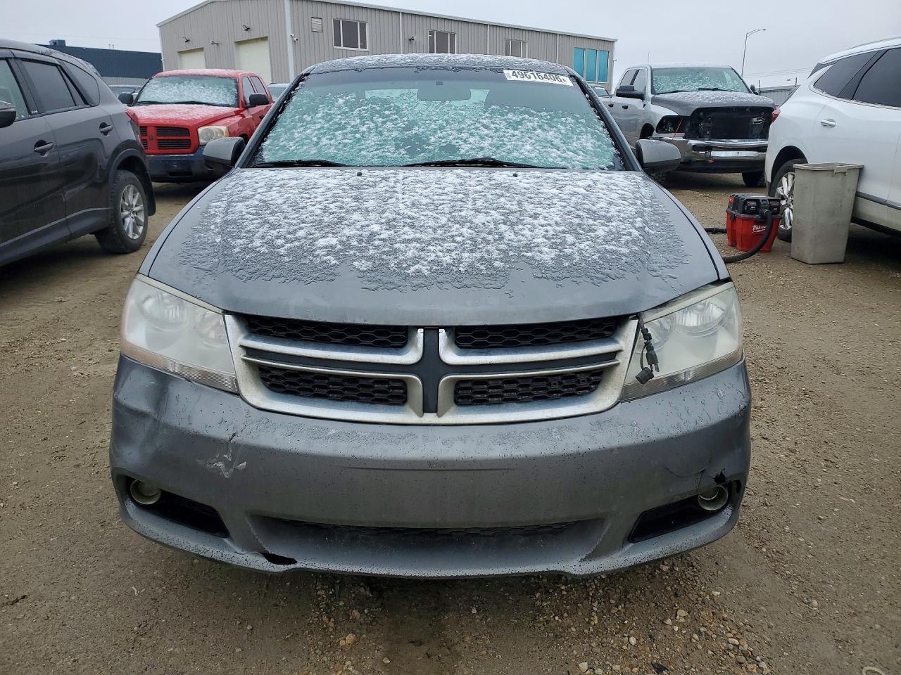 2013 DODGE Avenger