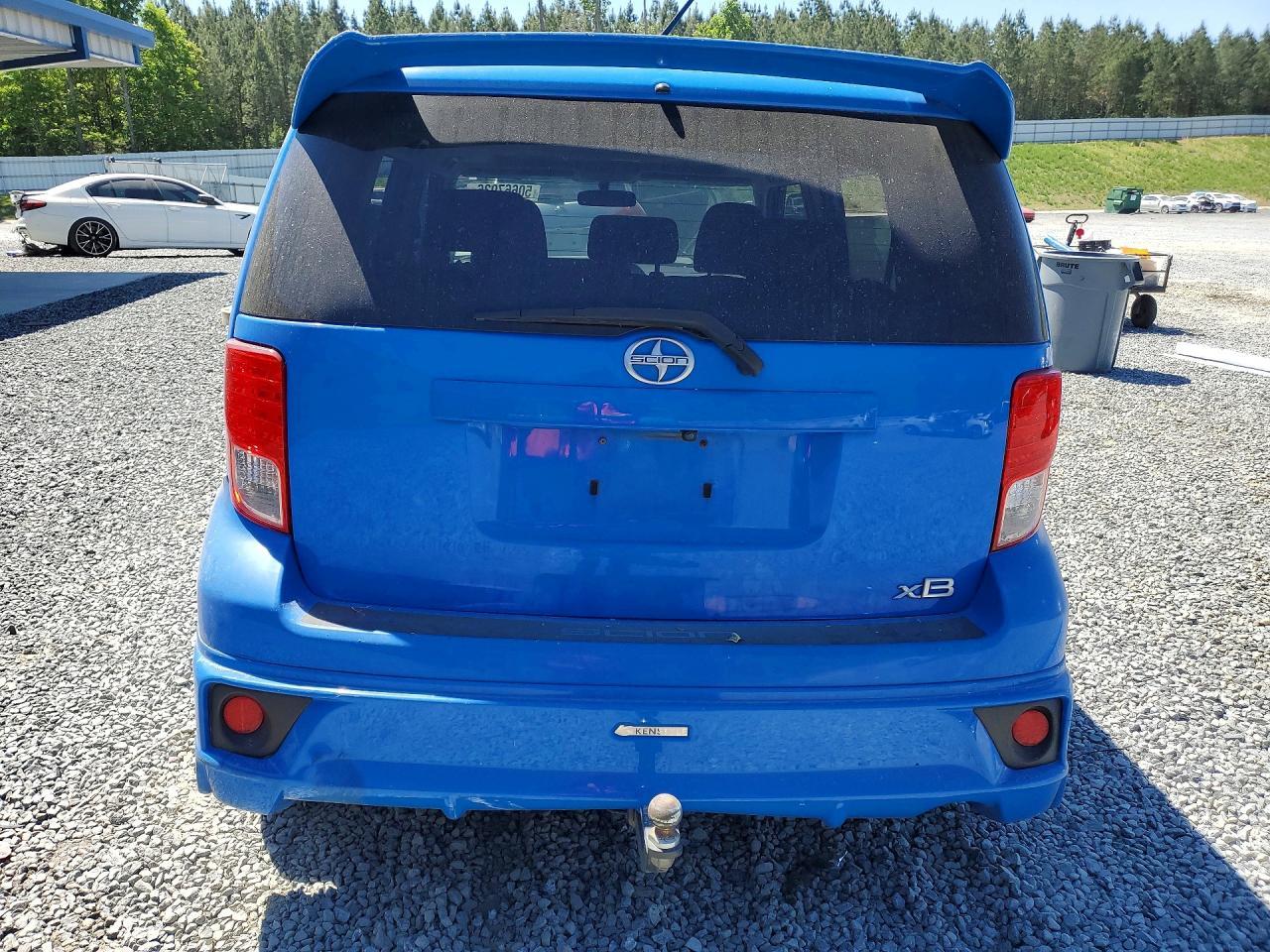 2011 TOYOTA SCION