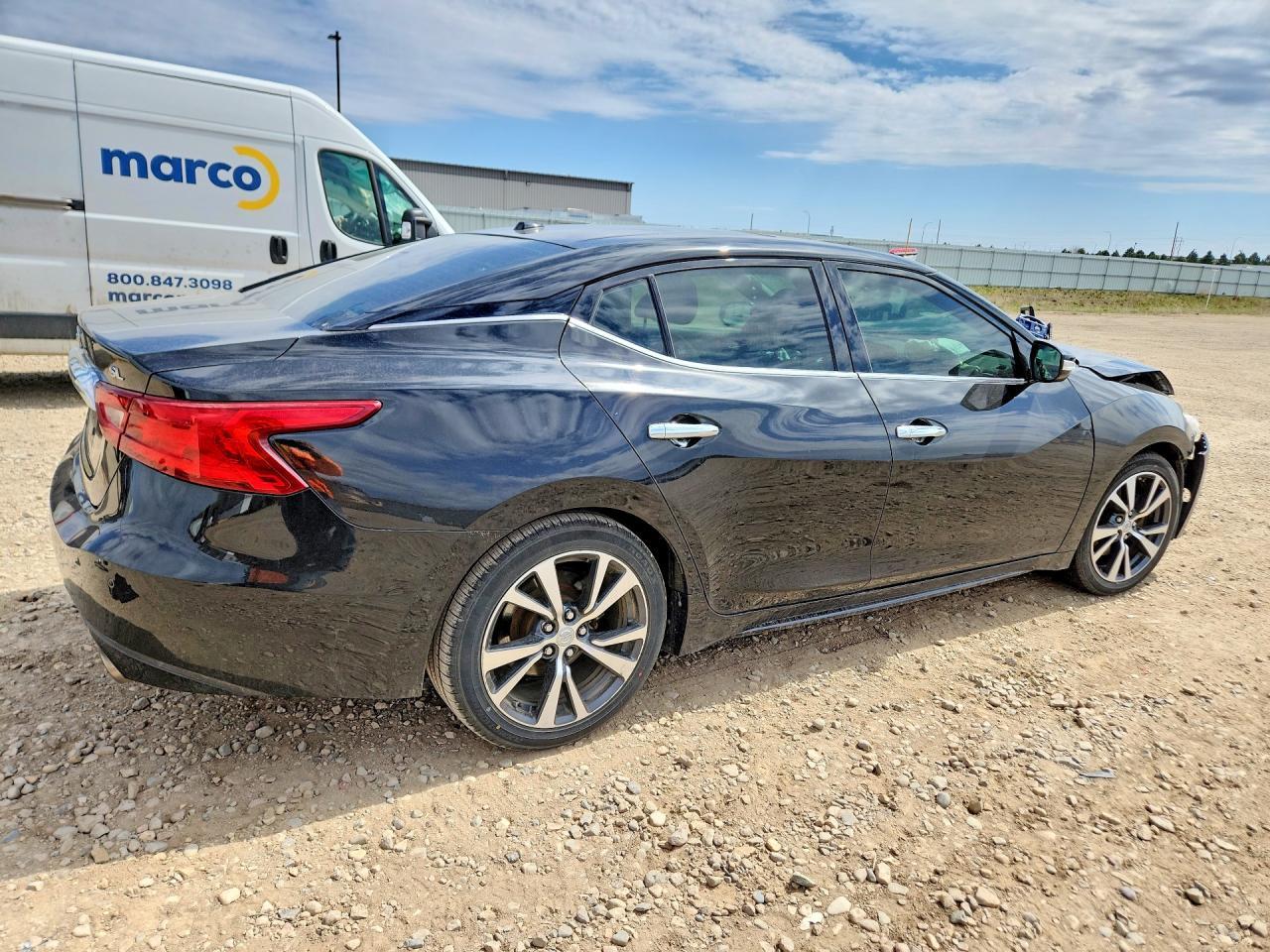 2017 NISSAN Maxima