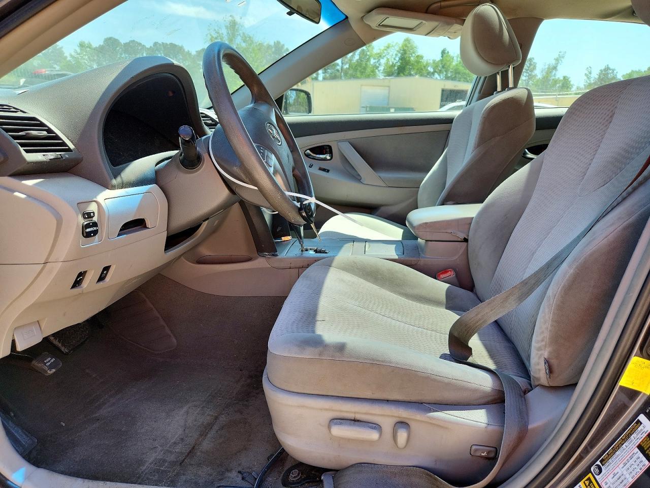 2011 TOYOTA CAMRY