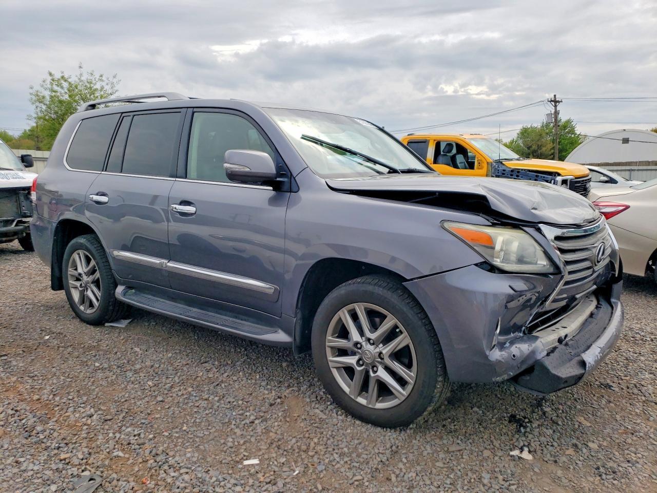 2013 LEXUS LX 570