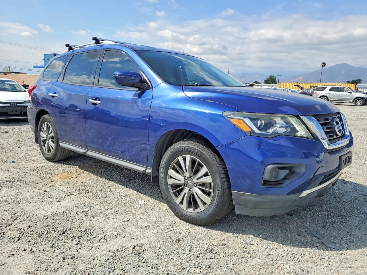 2018 NISSAN PATHFINDER