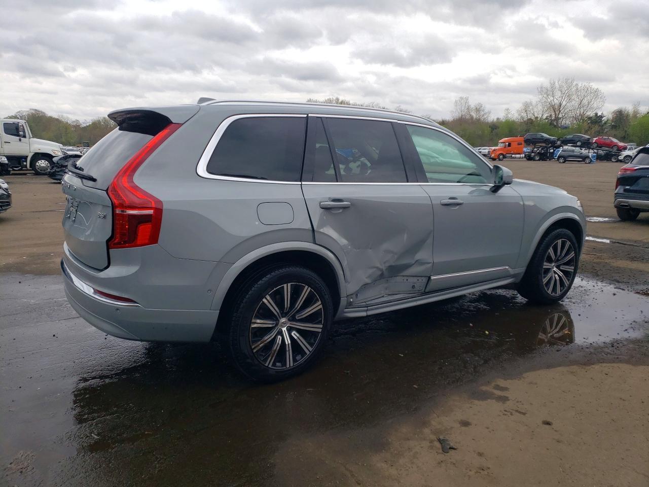 2024 VOLVO XC90